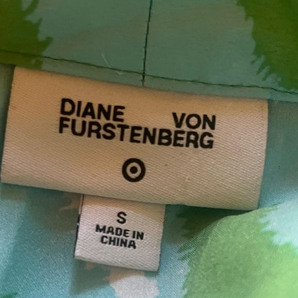 DVF xTarget Diane Von Furstenberg Satin Disco Zebra Green Robe Size S - Picture 2 of 8